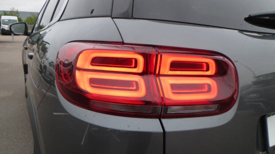 Mandataire Automobile occasion, recherche de Citroen C5-aircross-hybride-rechargeable-225-s-s-e-eat8-shine - E-Motors