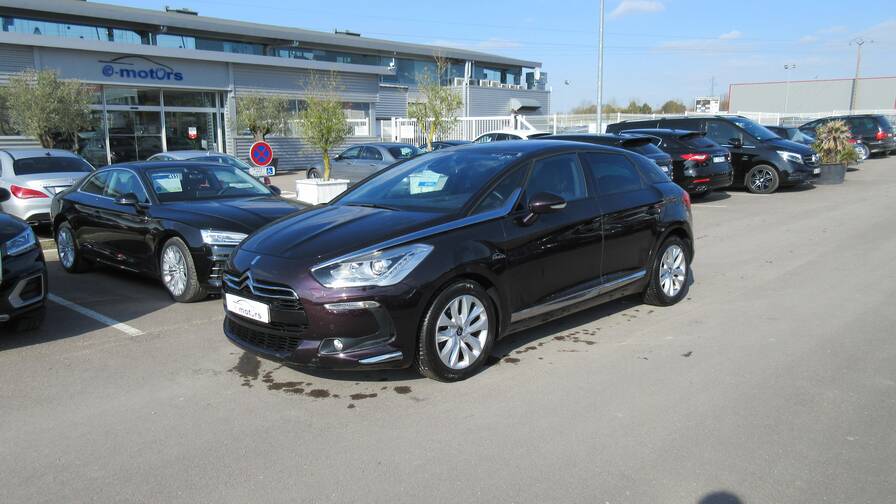 Avis-mandataire-auto-Emotors-Citroen-Ds5-Executive-bluehdi-180-automatique-plus-gps.