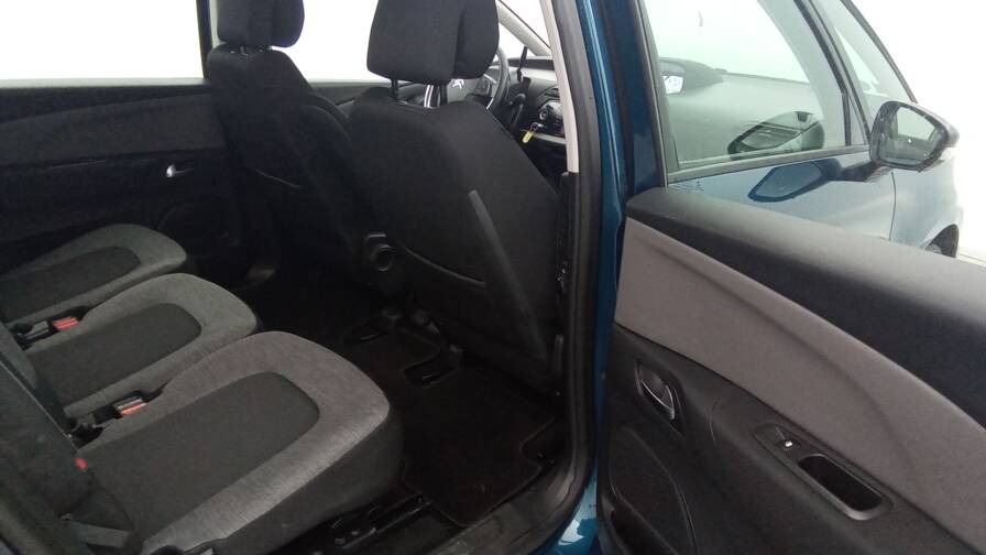 Mandataire Automobile occasion, recherche de Citroen Grand-c4-spacetourer-puretech-130-feel - E-Motors