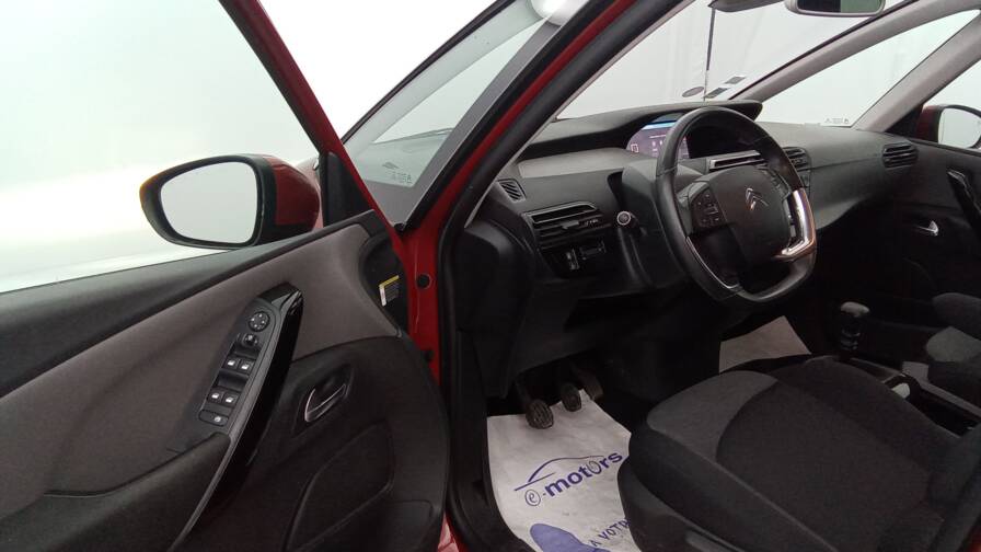 Mandataire Automobile occasion, recherche de Citroen Grand-c4-spacetourer-puretech-130-feel-plus-cam-ra-plus-pdc-ar-av - E-Motors