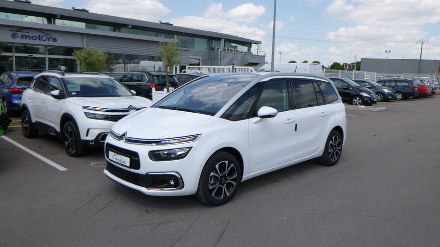 Avis-mandataire-auto-Emotors-Citroen-Grand-c4-spacetourer-Shine-puretech-130-s-s-eat8.