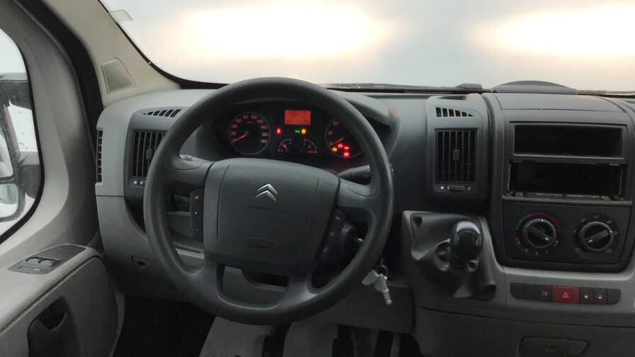 Mandataire Automobile occasion, recherche de Citroen Jumper-33-l2h2-2-2-hdi-100-confort - E-Motors