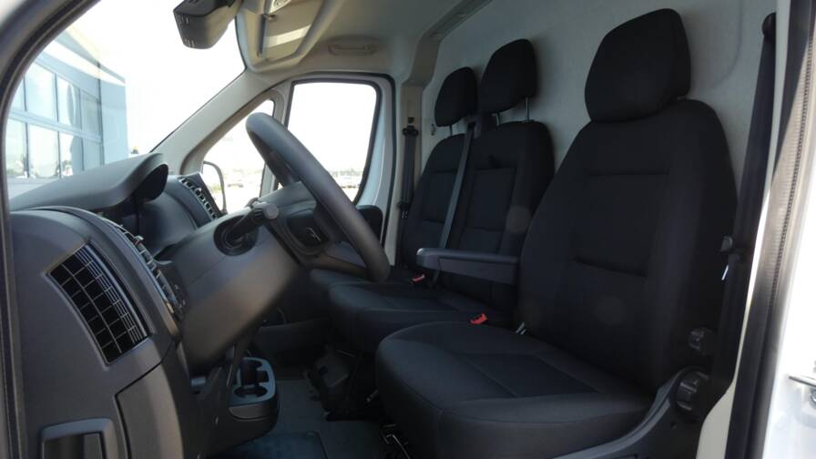 Mandataire Automobile neuf, recherche de Citroen Jumper-fourgon-tole-35-l2h2-180-s-s-bva8 - E-Motors