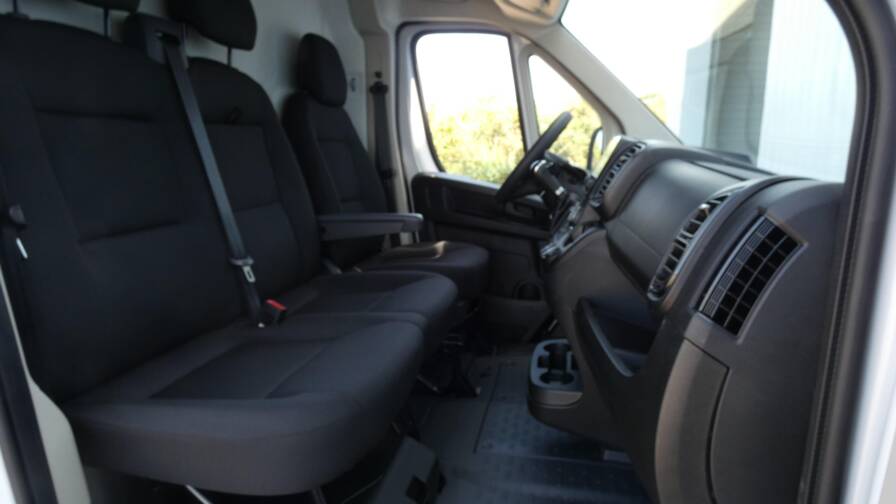 Mandataire Automobile neuf, recherche de Citroen Jumper-fourgon-tole-35-l2h2-180-s-s-bva8 - E-Motors