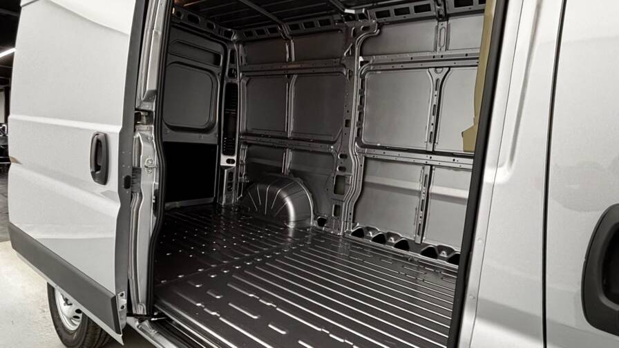 Mandataire Automobile neuf, recherche de Citroen Jumper-fourgon-tole-35-l2h2-180-s-s-bva8 - E-Motors