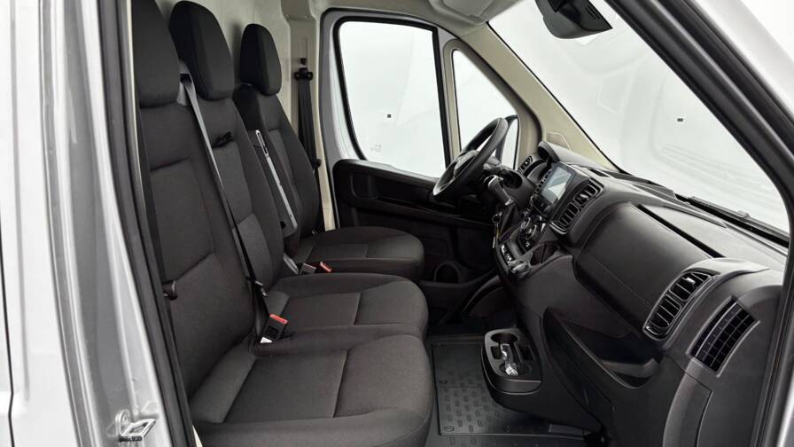 Mandataire Automobile neuf, recherche de Citroen Jumper-fourgon-tole-35-l2h2-180-s-s-bva8 - E-Motors