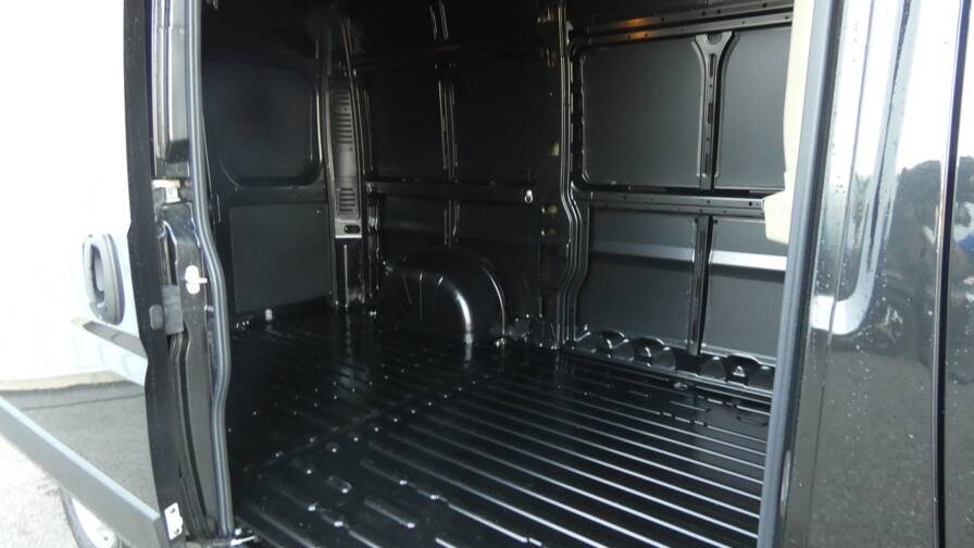 Mandataire Automobile neuf, recherche de Citroen Jumper-fourgon-tole-35-l2h2-180-s-s-bva8 - E-Motors