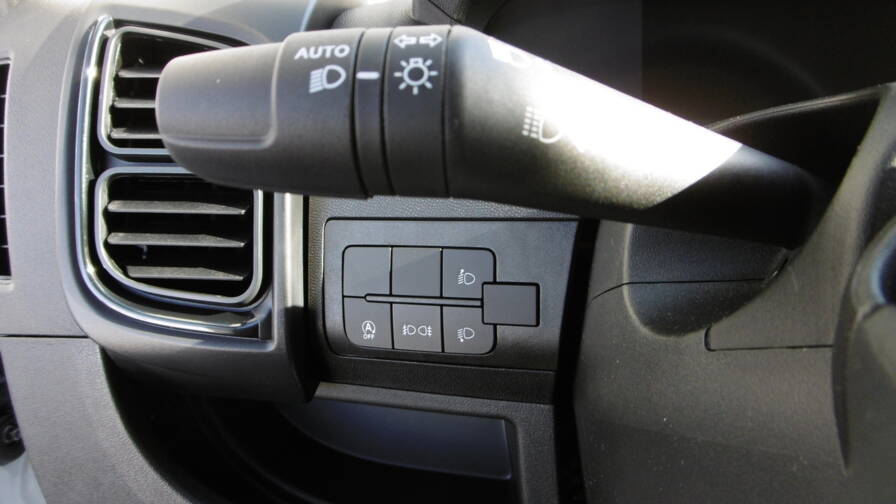 Mandataire Automobile occasion, recherche de Citroen Jumper-fourgon-tole-35-l2h2-140-s-s-bvm6-4-portes-vul-diesel112023-en-cours - E-Motors