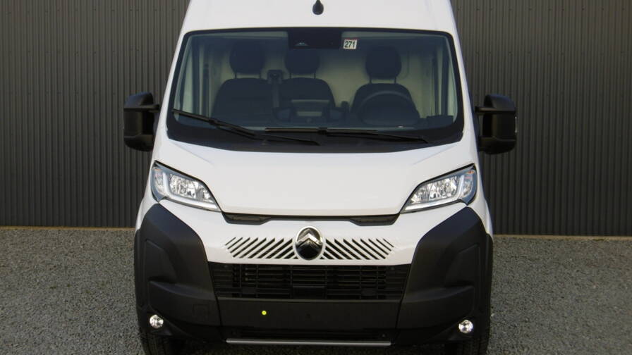 Mandataire Automobile occasion, recherche de Citroen Jumper-fourgon-tole-35-l2h2-140-s-s-bvm6-4-portes-vul-diesel112023-en-cours - E-Motors