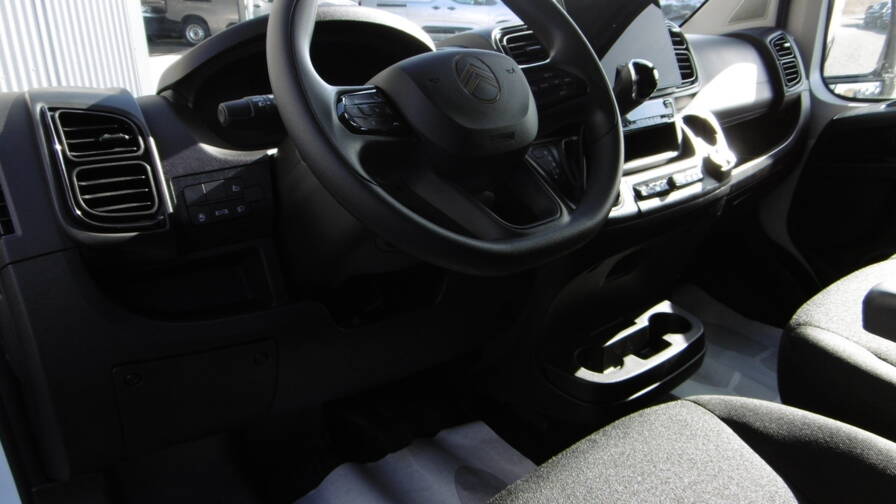 Mandataire Automobile occasion, recherche de Citroen Jumper-fourgon-tole-35-l2h2-140-s-s-bvm6-4-portes-vul-diesel112023-en-cours - E-Motors