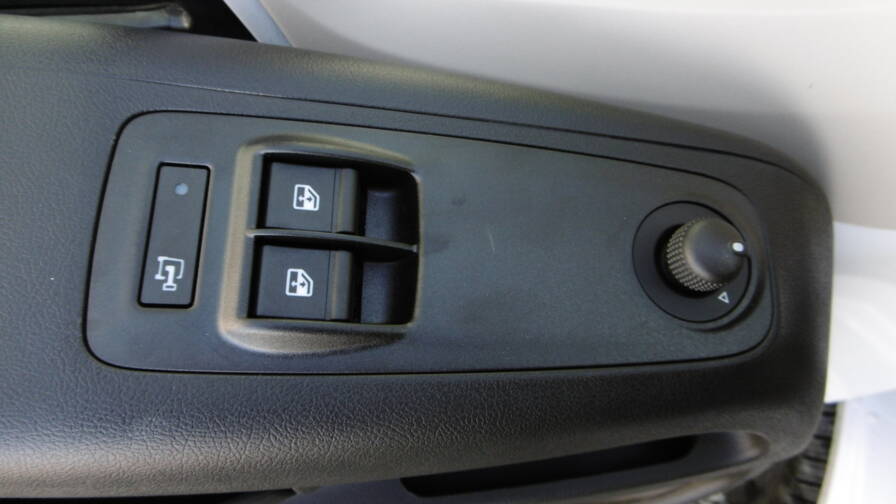 Mandataire Automobile occasion, recherche de Citroen Jumper-fourgon-tole-35-l2h2-140-s-s-bvm6-4-portes-vul-diesel112023-en-cours - E-Motors