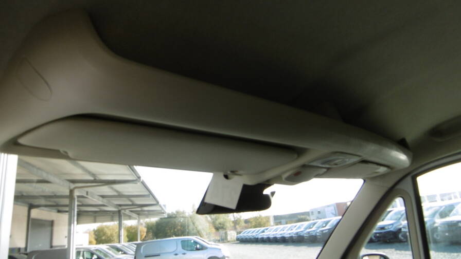 Mandataire Automobile occasion, recherche de Citroen Jumper-fourgon-tole-35-l2h2-140-s-s-bvm6-4-portes-vul-diesel112023-en-cours - E-Motors