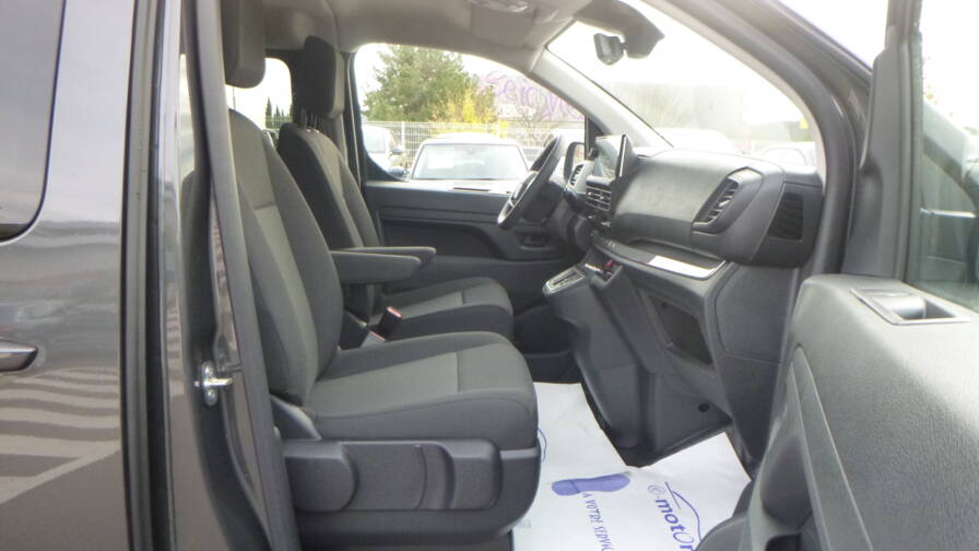 Mandataire Automobile neuf, recherche de Citroen Jumpy-cabine-approfondie-xl-bluehdi-180-s-s-eat8-5pl-plus-gps-plus-cam-plus-porte-lat-rale-gauche-plus-pack-look - E-Motors