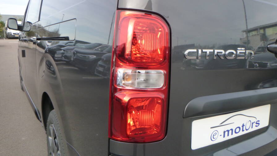 Mandataire Automobile neuf, recherche de Citroen Jumpy-cabine-approfondie-xl-bluehdi-180-s-s-eat8-5pl-plus-gps-plus-cam-plus-porte-lat-rale-gauche-plus-pack-look - E-Motors