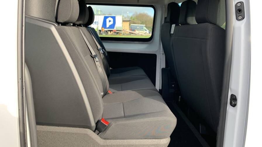 Mandataire Automobile neuf, recherche de Citroen Jumpy-cabine-approfondie-xl-bluehdi-180-s-s-eat8 - E-Motors