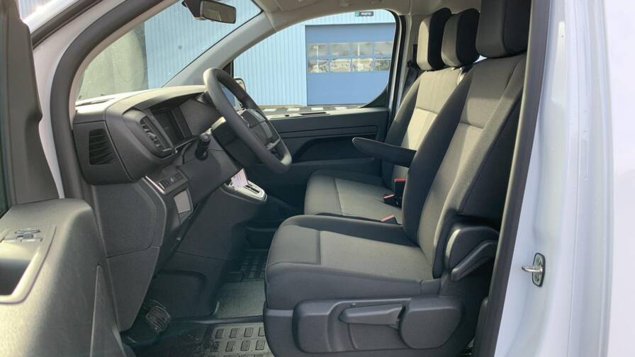 Mandataire Automobile neuf, recherche de Citroen Jumpy-cabine-approfondie-xl-bluehdi-180-s-s-eat8 - E-Motors