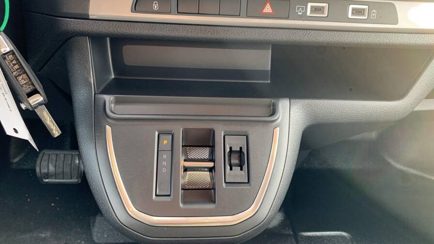 Mandataire Automobile neuf, recherche de Citroen Jumpy-cabine-approfondie-xl-bluehdi-180-s-s-eat8 - E-Motors