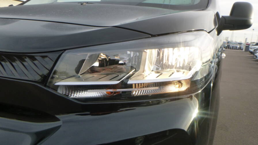 Mandataire Automobile utilitaire, recherche de Citroen Jumpy-cabine-approfondie-m-bluehdi-180-s-s-eat8-5pl-plus-gps-plus-cam-plus-porte-lat-rale-gauche-plus-pack-look - E-Motors