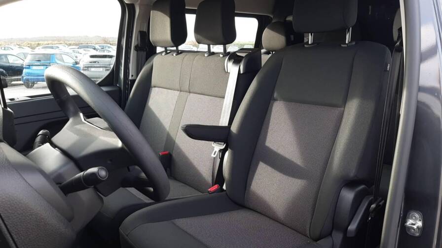 Mandataire Automobile neuf, recherche de Citroen Jumpy-cabine-approfondie-nouveau-xl-bhdi-145-bvm6 - E-Motors