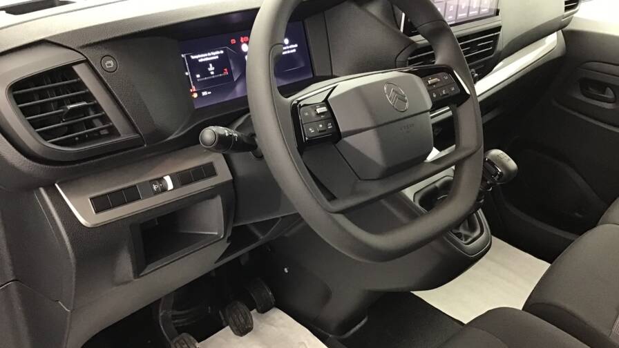 Mandataire Automobile occasion, recherche de Citroen Jumpy-fgn-taille-m-1-5-diesel-120-s-s-bvm6-4-portes-vul-diesel092025-092025 - E-Motors