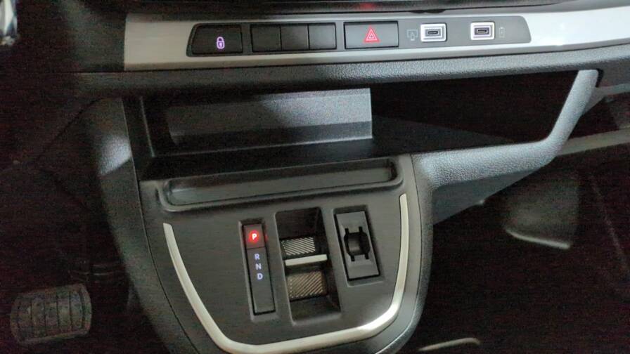 Mandataire Automobile neuf, recherche de Citroen Jumpy-fourgon-cab-approfondie-m-bluehdi-180-s-s-eat8-5pl-plus-pack-connectivite-plus-camera-plus-full-led - E-Motors