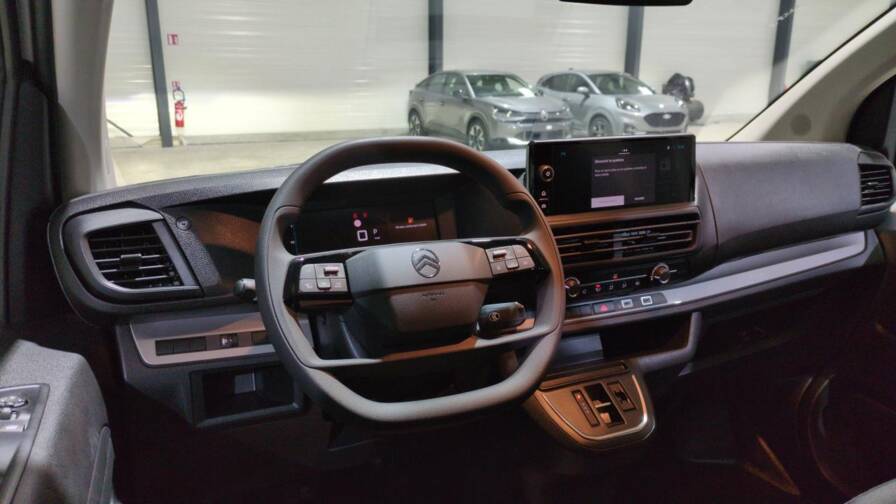 Mandataire Automobile neuf, recherche de Citroen Jumpy-fourgon-cab-approfondie-m-bluehdi-180-s-s-eat8-5pl-plus-pack-connectivite-plus-camera-plus-full-led - E-Motors