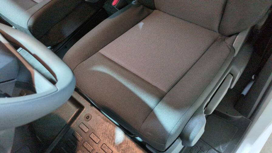 Mandataire Automobile neuf, recherche de Citroen Jumpy-fourgon-cab-approfondie-m-bluehdi-180-s-s-eat8-5pl-plus-pack-connectivite-plus-camera-plus-full-led - E-Motors