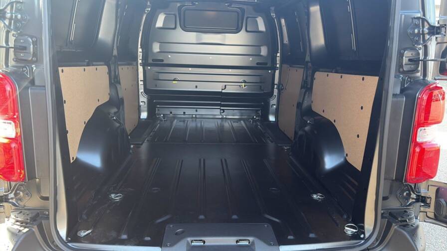 Mandataire Automobile neuf, recherche de Citroen Jumpy-fourgon-nouveau-xl-bluehdi-180-s-s-eat8 - E-Motors