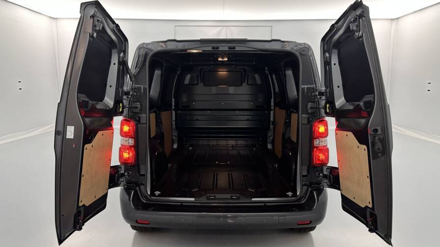 Mandataire Automobile neuf, recherche de Citroen Jumpy-m-2-0-bluehdi-180ch-eat8 - E-Motors