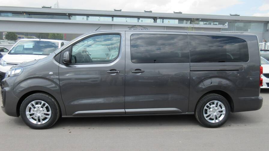 Avis-mandataire-auto-Emotors-Citroen-Spacetourer-Business-xl-bluehdi-120-s-s-9places-plus-gps-plus-cam-ra.