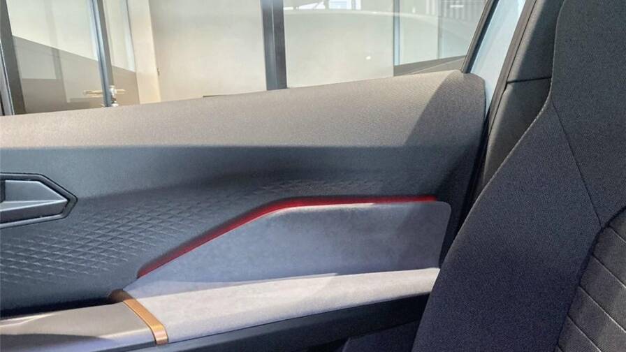 Mandataire Automobile neuf, recherche de Cupra Born-230-ch-batterie-l-v - E-Motors