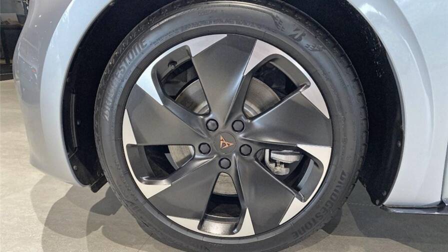 Mandataire Automobile neuf, recherche de Cupra Born-230-ch-batterie-l-v - E-Motors