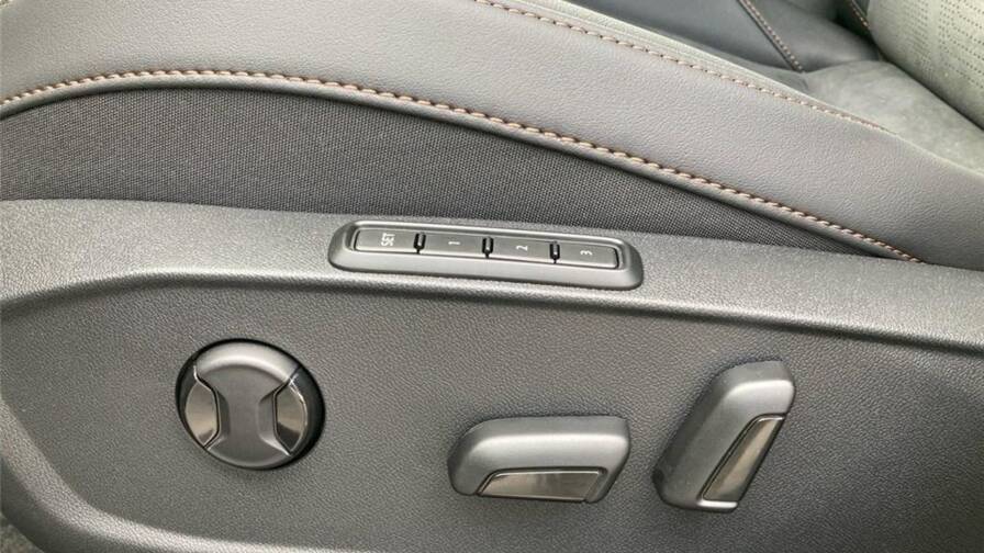 Mandataire Automobile occasion, recherche de Cupra Formentor-1-5-etsi-hybrid-150-ch-dsg7-v - E-Motors