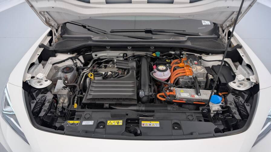 Mandataire Automobile occasion, recherche de Cupra Formentor-1-4-e-hybrid-204-ch-dsg6-v - E-Motors