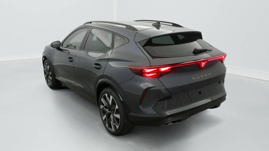 Mandataire Automobile neuf, recherche de Cupra Formentor-nouveau-1-5-etsi-hybrid-150-ch-dsg7-v - E-Motors