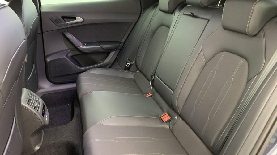 Mandataire Automobile neuf, recherche de Cupra Formentor-nouveau-1-5-etsi-hybrid-150-ch-dsg7-v - E-Motors