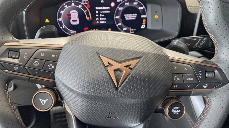 Mandataire Automobile neuf, recherche de Cupra Leon-1-5-etsi-hybrid-150-ch-dsg7-v - E-Motors