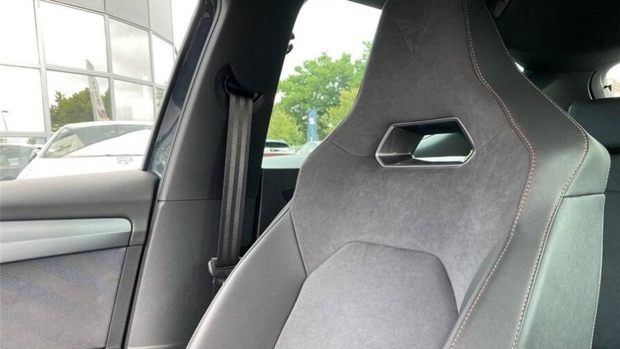 Mandataire Automobile occasion, recherche de Cupra Leon-ehybrid-204-ch-dsg6-v - E-Motors