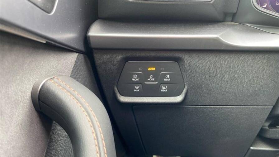 Mandataire Automobile occasion, recherche de Cupra Leon-ehybrid-204-ch-dsg6-v - E-Motors