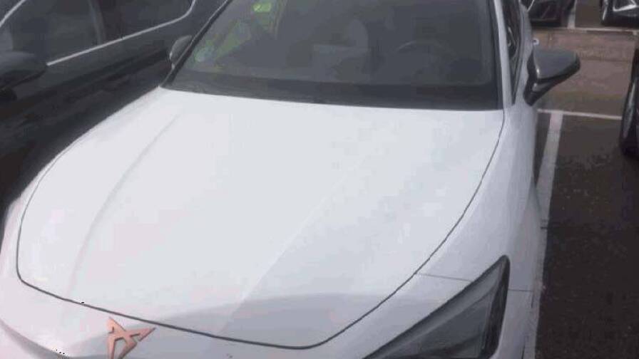 Mandataire Automobile occasion, recherche de Cupra Leon-1-5-etsi-hybrid-150-ch-dsg7-v - E-Motors