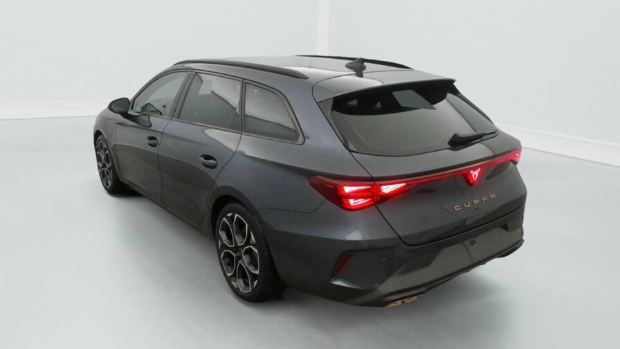 Mandataire Automobile neuf, recherche de Cupra Leon-sportstourer-ehybrid-204-dsg6-v - E-Motors