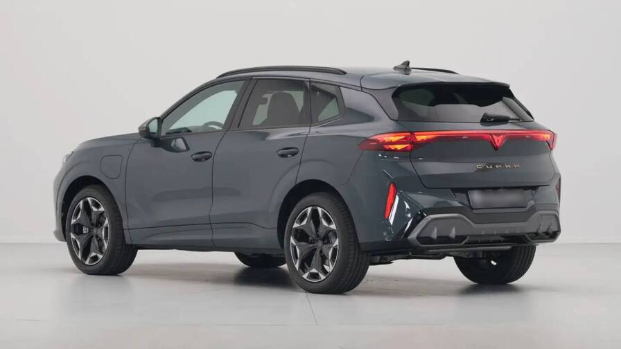 Mandataire Automobile neuf, recherche de Cupra Terramar-etsi-hybrid-150-dsg7-v-plus-jantes-19 - E-Motors