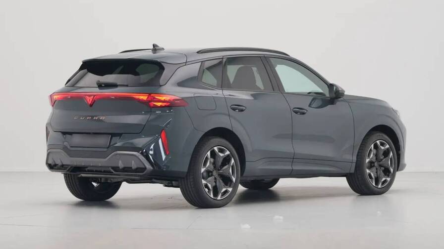 Mandataire Automobile neuf, recherche de Cupra Terramar-etsi-hybrid-150-dsg7-v-plus-jantes-19 - E-Motors