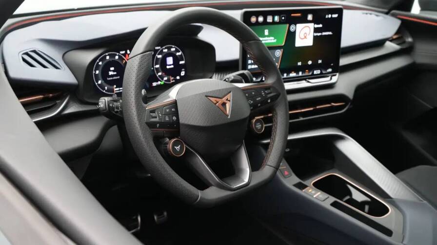 Mandataire Automobile neuf, recherche de Cupra Terramar-etsi-hybrid-150-dsg7-v-plus-jantes-19 - E-Motors