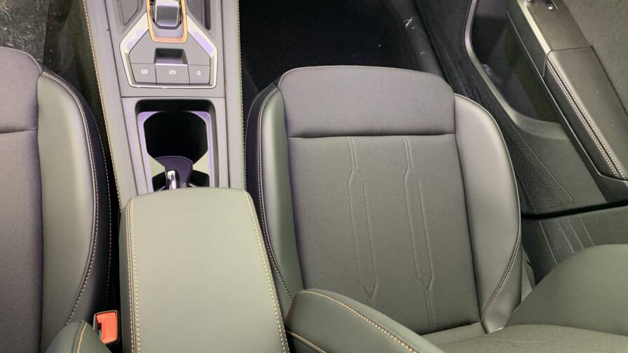 Mandataire Automobile neuf, recherche de Cupra Terramar-1-5-ehybrid-204-ch-dsg6-v - E-Motors