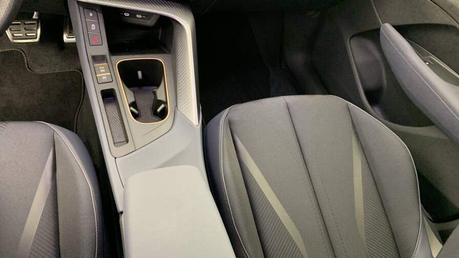 Mandataire Automobile neuf, recherche de Cupra Terramar-1-5-ehybrid-204-ch-dsg6-v - E-Motors