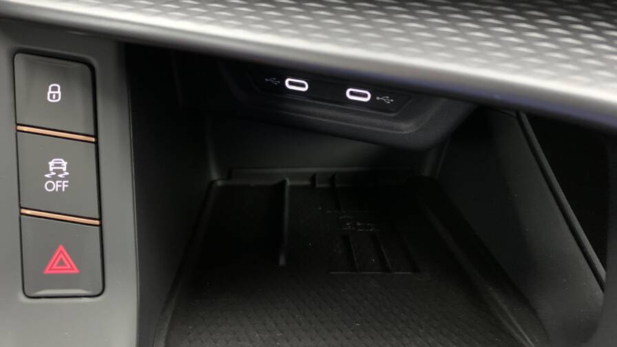 Mandataire Automobile neuf, recherche de Cupra Terramar-1-5-etsi-hybrid-150-ch-dsg7-v - E-Motors