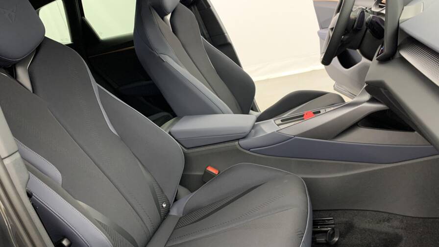 Mandataire Automobile neuf, recherche de Cupra Terramar-1-5-etsi-hybrid-150-ch-dsg7-v - E-Motors