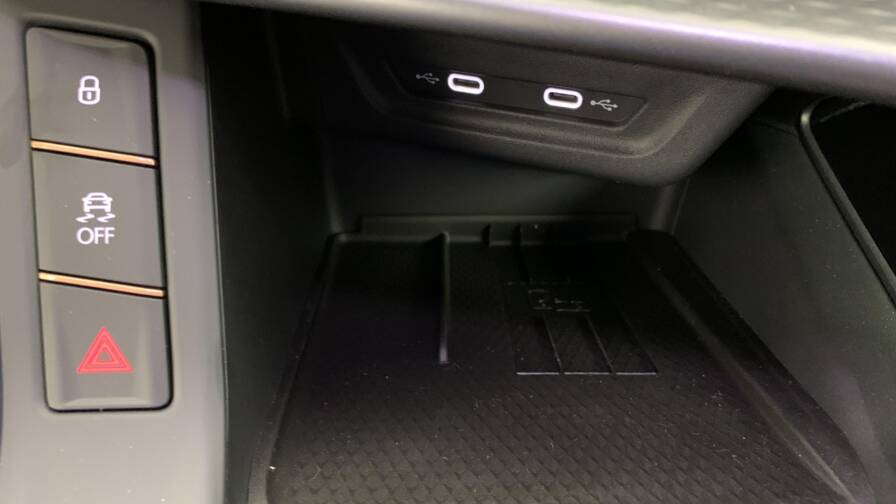 Mandataire Automobile neuf, recherche de Cupra Terramar-1-5-etsi-hybrid-150-ch-dsg7-v - E-Motors