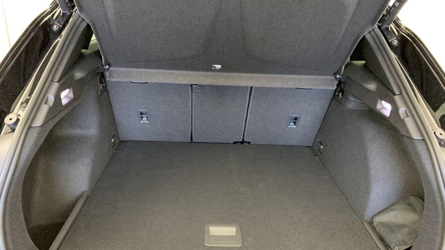 Mandataire Automobile neuf, recherche de Cupra Terramar-1-5-etsi-hybrid-150-ch-dsg7-v - E-Motors